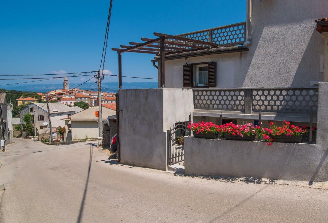 Apartment Andrija Vrbnik Extérieur photo